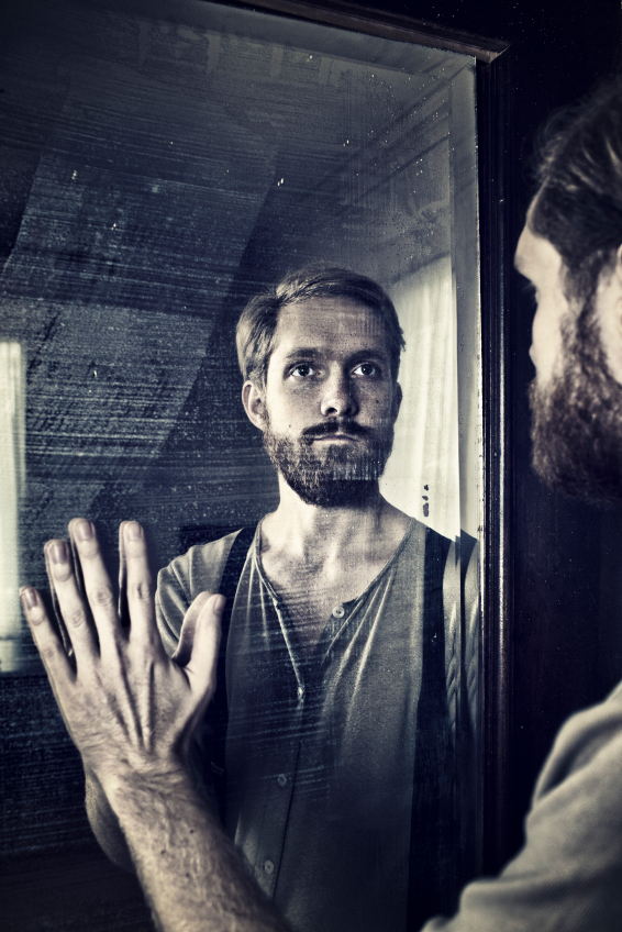 Bathroom Mirror Talks to Drinkers about Drunk Driving