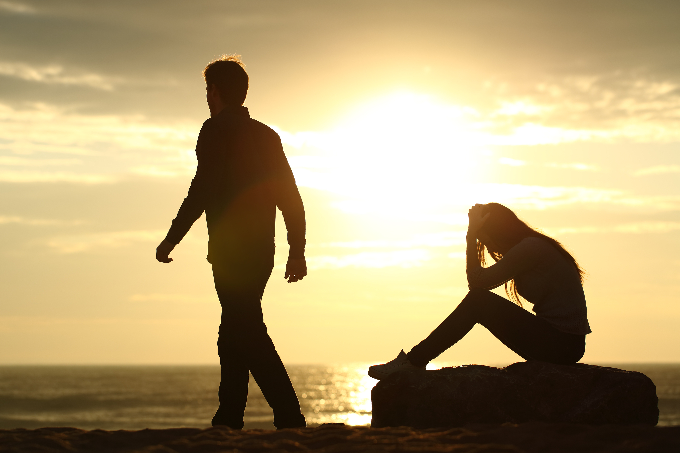 4 Signs to Re-evaluate Your Relationship